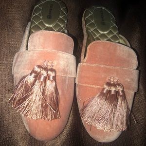 Birdies Slippers size 6.5